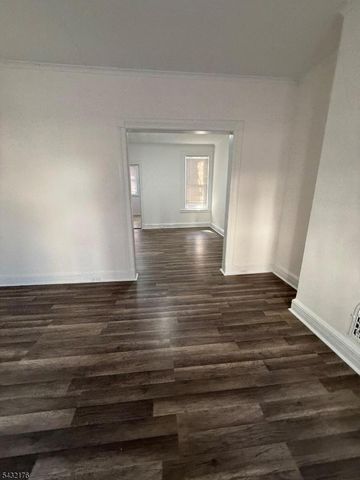252 N 19Th St, East Orange City, NJ 07017