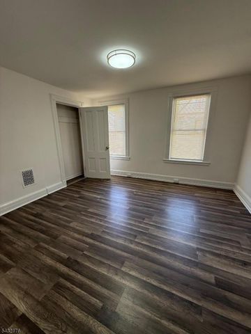 252 N 19Th St, East Orange City, NJ 07017