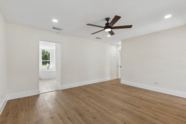 3128 Darby Lane, Denton, TX 76207