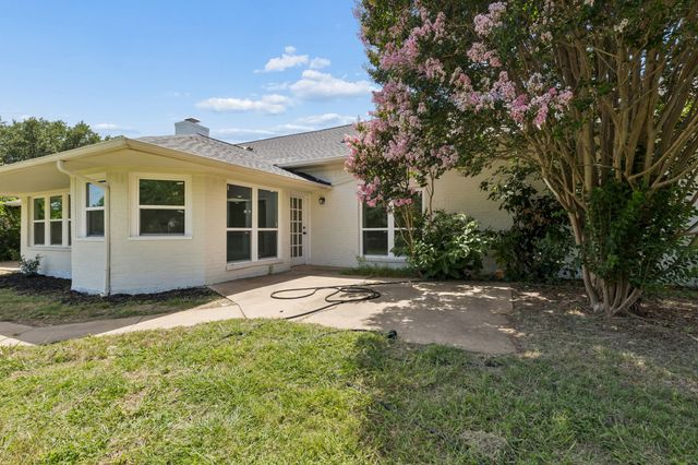 3128 Darby Lane, Denton, TX 76207