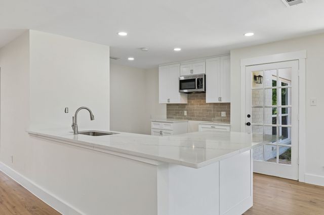 3128 Darby Lane, Denton, TX 76207