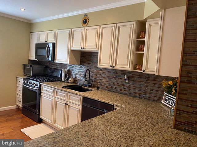 3 SUGAR TREE PL, Cockeysville, MD 21030