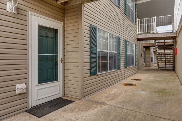 32 Golfshores Drive Apt 3, Branson, MO 65616