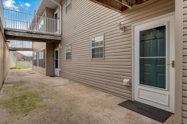 32 Golfshores Drive Apt 3, Branson, MO 65616