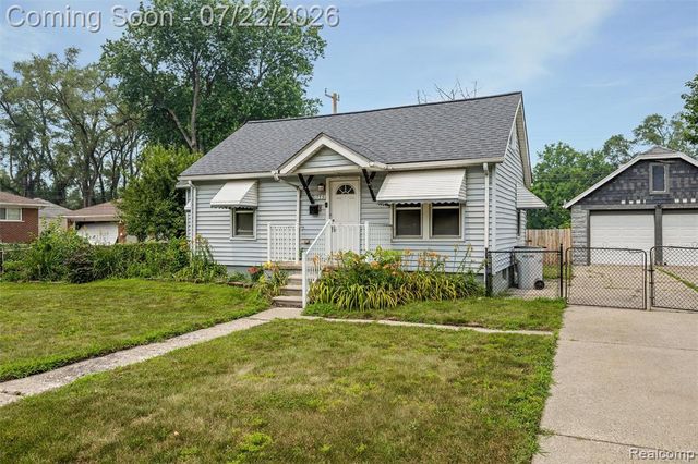 1759 E Elza Avenue, Hazel Park, MI 48030