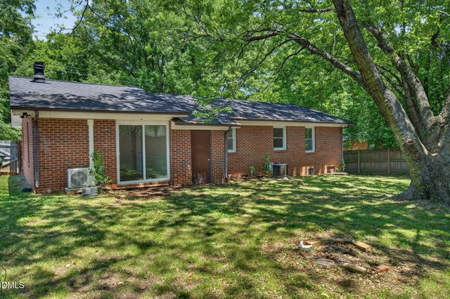 904 Seabrook Road, Raleigh, NC 27610