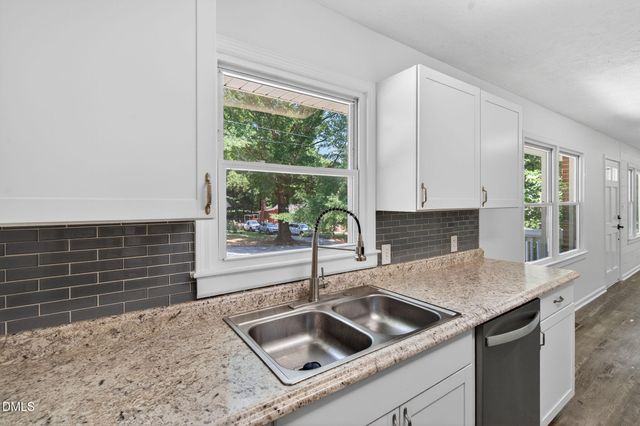 904 Seabrook Road, Raleigh, NC 27610