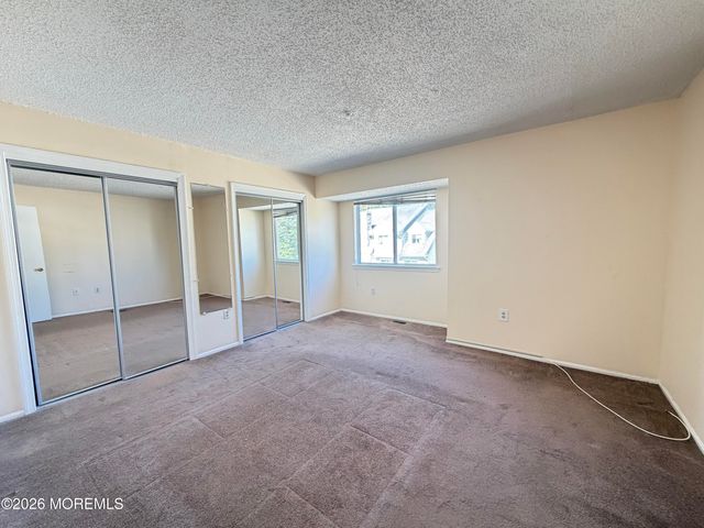 1103 Scarlet Oak Avenue, Toms River, NJ 08755