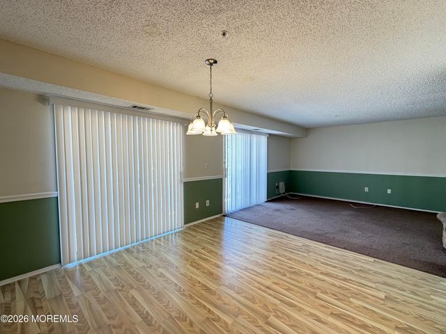 1103 Scarlet Oak Avenue, Toms River, NJ 08755