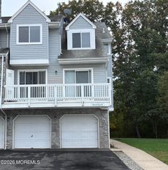 1103 Scarlet Oak Avenue, Toms River, NJ 08755