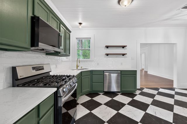 106 Washington Place S, Marshall, TX 75670