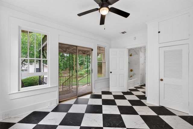 106 Washington Place S, Marshall, TX 75670