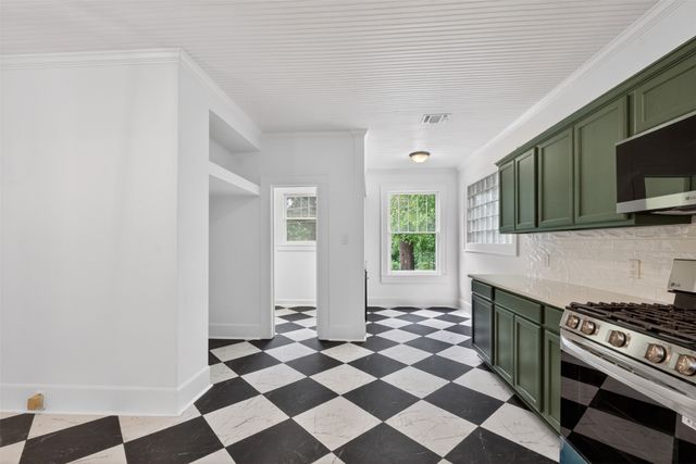 106 Washington Place S, Marshall, TX 75670