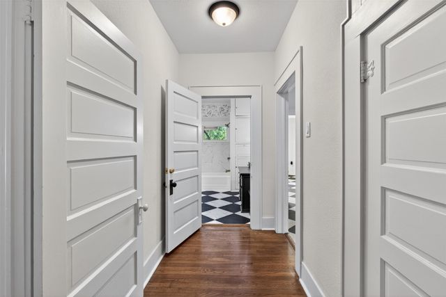 106 Washington Place S, Marshall, TX 75670