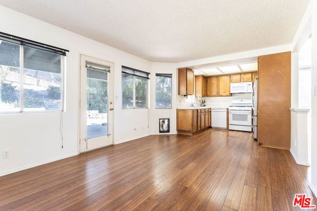 27866 Glasser Avenue, Canyon Country, CA 91351