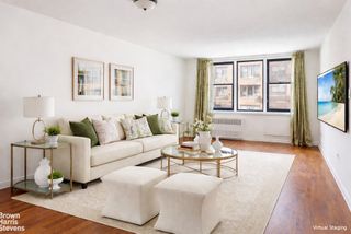 8330 Vietor Ave Apt 529, New York City, NY 11373