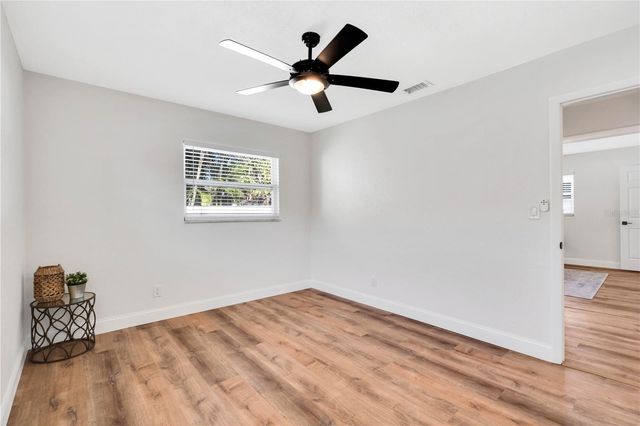 1825 SHORE ACRES BLVD NE, St Petersburg, FL 33703