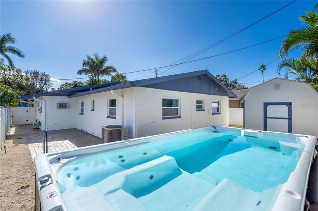 1825 SHORE ACRES BLVD NE, St Petersburg, FL 33703