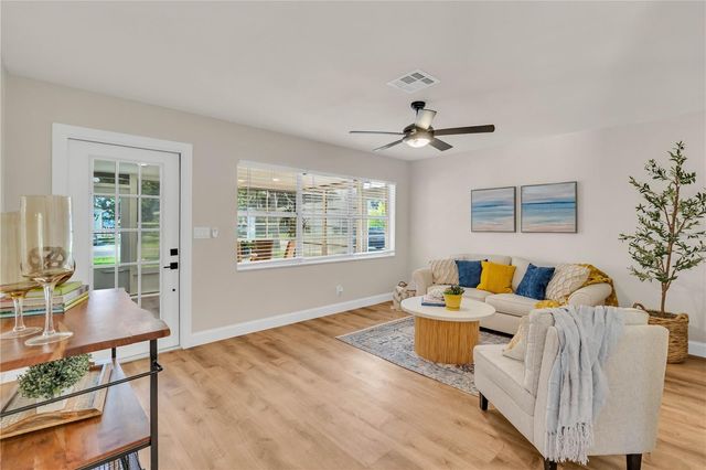 1825 SHORE ACRES BLVD NE, St Petersburg, FL 33703