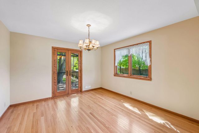 6717 Southdale Road, Edina, MN 55435