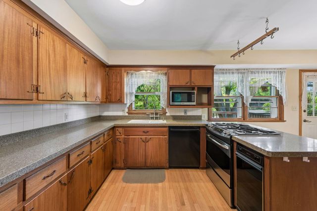 6717 Southdale Road, Edina, MN 55435