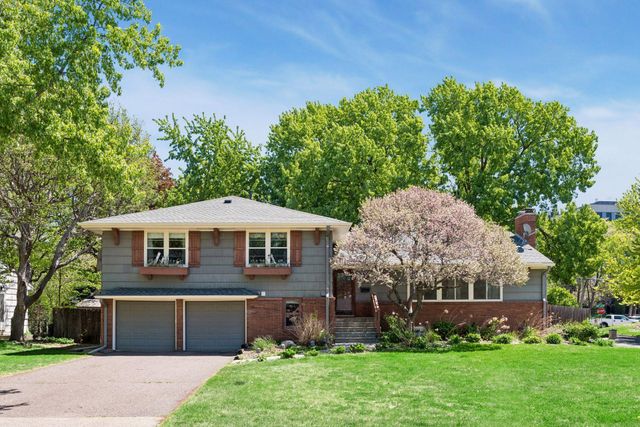 6717 Southdale Road, Edina, MN 55435