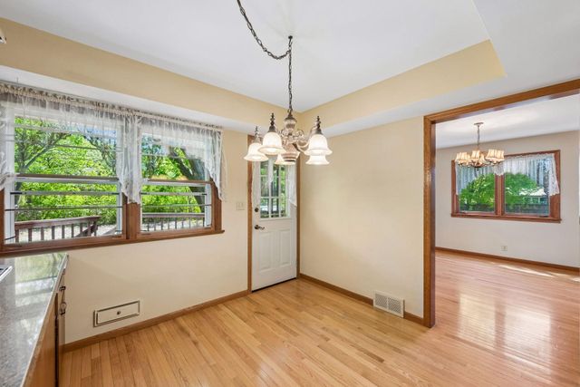 6717 Southdale Road, Edina, MN 55435