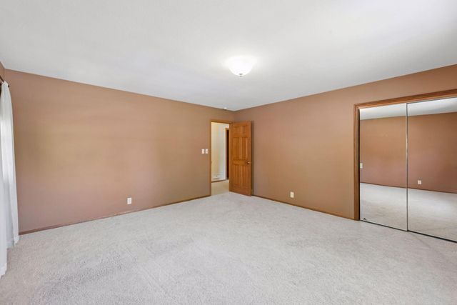 6717 Southdale Road, Edina, MN 55435
