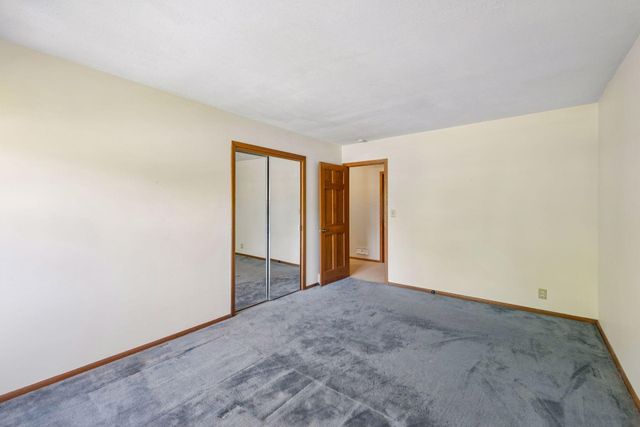 6717 Southdale Road, Edina, MN 55435