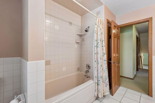 6717 Southdale Road, Edina, MN 55435