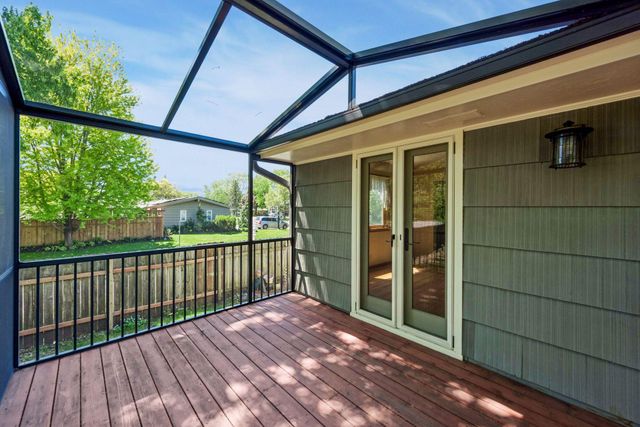 6717 Southdale Road, Edina, MN 55435