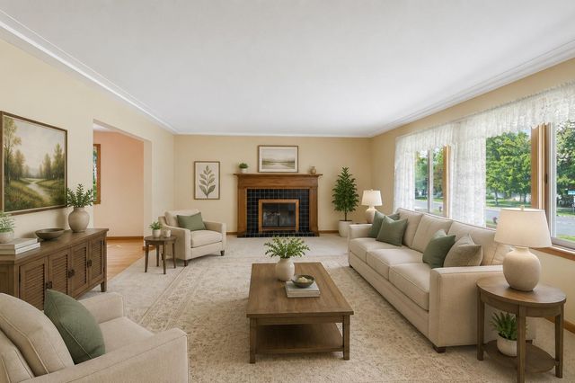 6717 Southdale Road, Edina, MN 55435