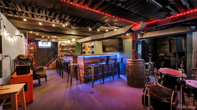 28199 Oneil Street, Roseville, MI 48066