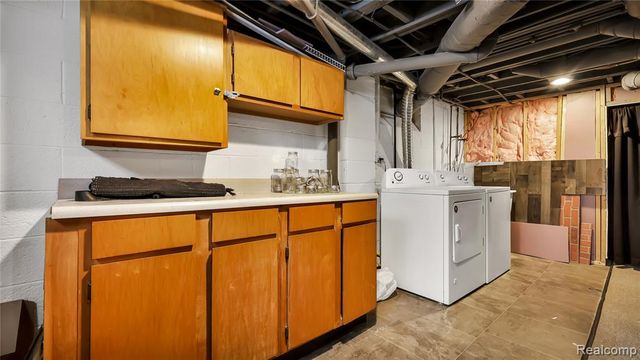 28199 Oneil Street, Roseville, MI 48066