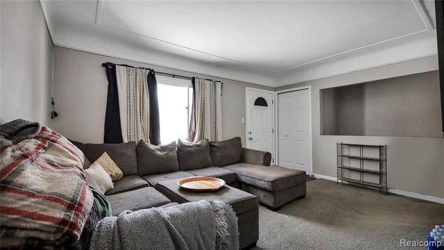 28199 Oneil Street, Roseville, MI 48066