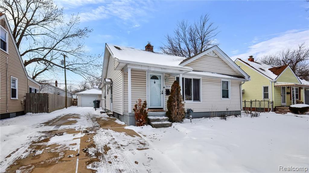 28199 Oneil Street, Roseville, MI 48066