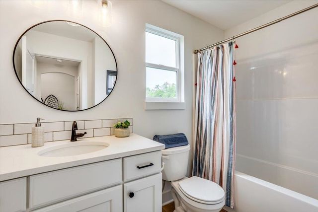 5865 N St. Paul Ct., Wichita, KS 67204