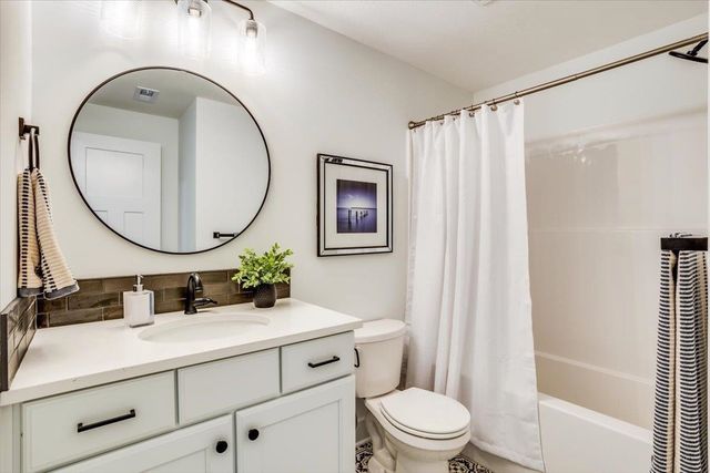 5865 N St. Paul Ct., Wichita, KS 67204