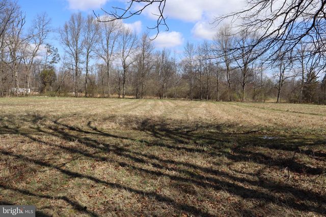 1583 CHESTNUT RIDGE RD, Upper Black Eddy, PA 18972