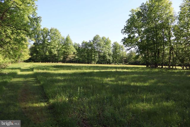 1583 CHESTNUT RIDGE RD, Upper Black Eddy, PA 18972