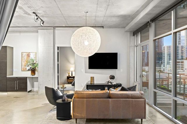 800 W 5th ST 703, Austin, TX 78703