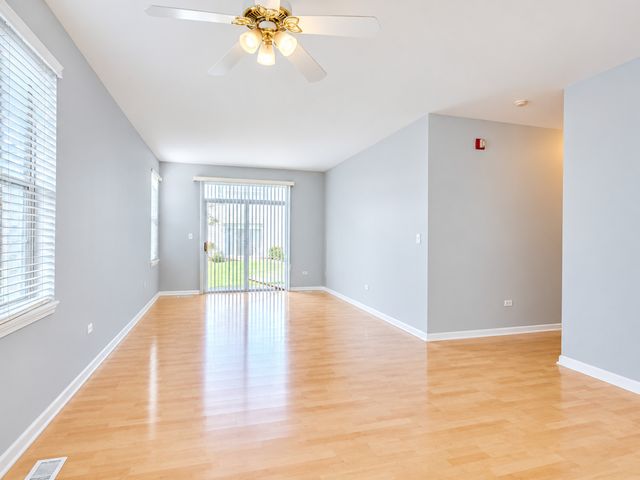 805 Genesee Drive, Naperville, IL 60563