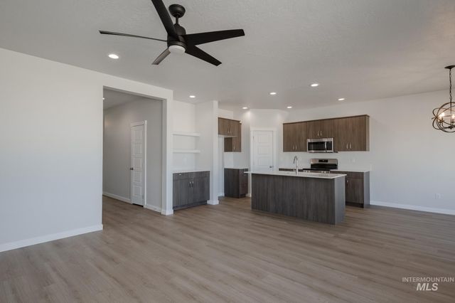 18389 N Trumpet Lily Ave, Nampa, ID 83687