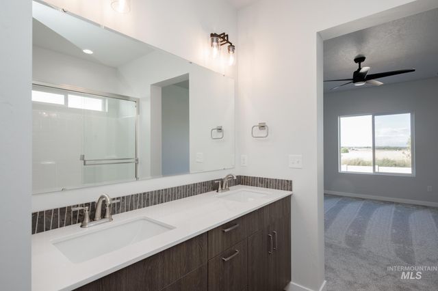 18389 N Trumpet Lily Ave, Nampa, ID 83687