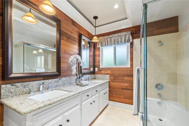 956 W 14th Street, Upland, CA 91786