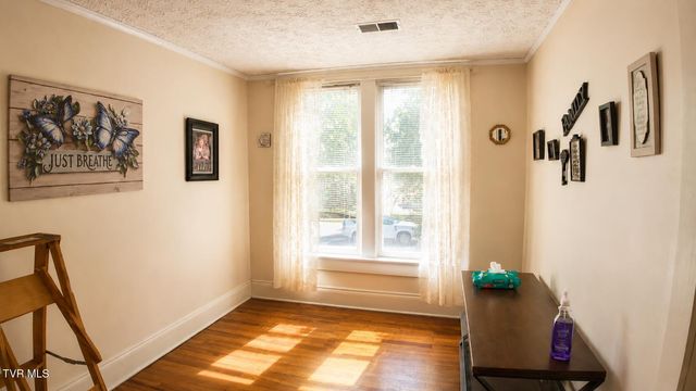 1242 East Center Street, Kingsport, TN 37660