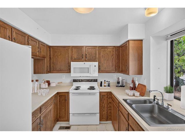 1001 Sunburst Ct, Lafayette, CO 80026