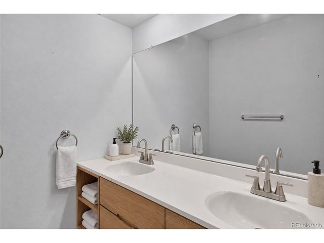 1001 Sunburst Ct, Lafayette, CO 80026