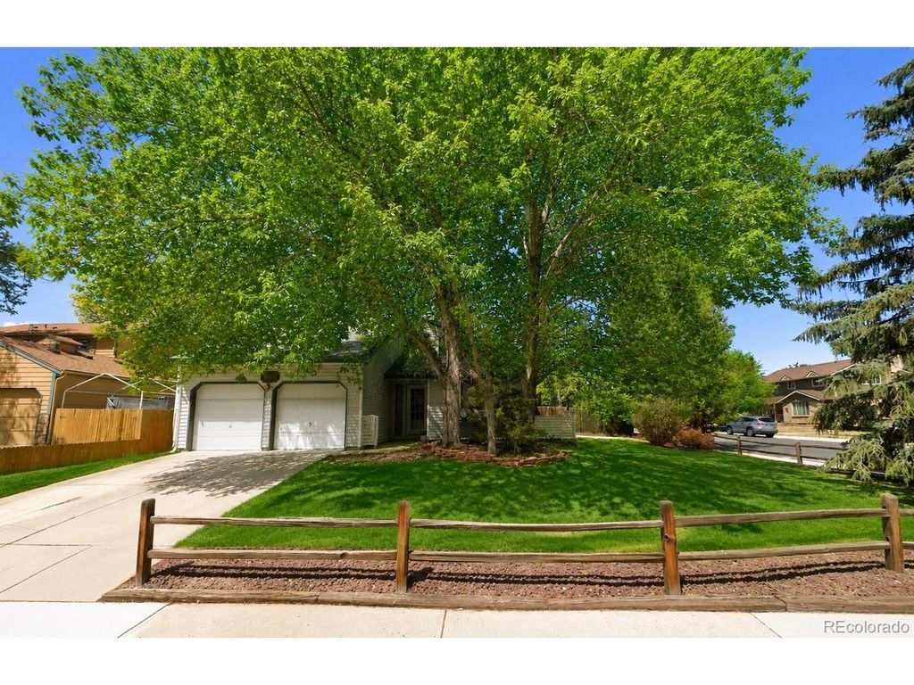 1001 Sunburst Ct, Lafayette, CO 80026