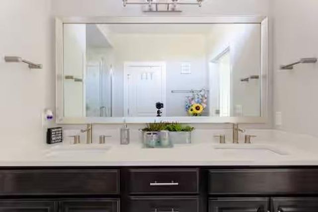 807 E 16th ST A, Austin, TX 78702